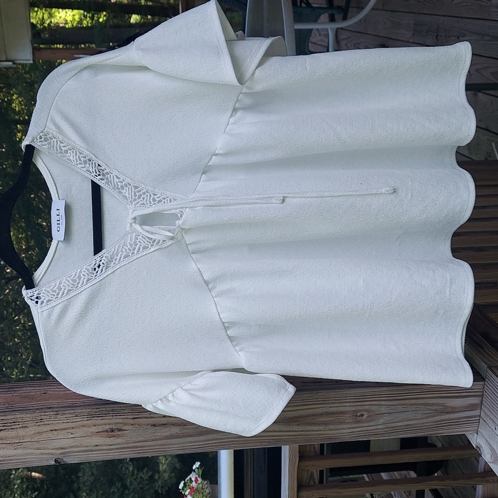 Gilli White Flutter Sleeve crochet tie flowy boho top Sz L